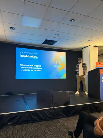 Adam Preston, The Biggest Factors in AI Visibility for Retailers — brightonSEO 2026, zdjęcie 2 (10:34)