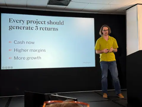 Chris Willow, Building an Agency Like a SaaS — brightonSEO 2026, zdjęcie 6 (11:25)