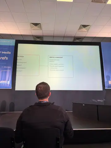 Jeremy McDonald, From Gut Checks to Guardrails: Deploying Trustworthy AI for Marketing QA — brightonSEO 2026, zdjęcie 19 (14:14)