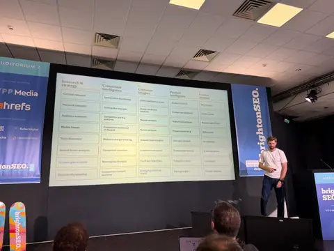 Jeremy McDonald, From Gut Checks to Guardrails: Deploying Trustworthy AI for Marketing QA — brightonSEO 2026, zdjęcie 29 (14:15)