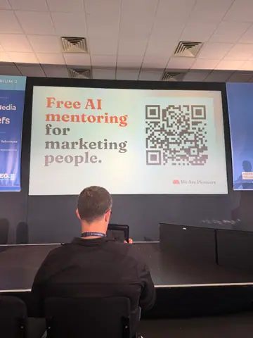 Jeremy McDonald, From Gut Checks to Guardrails: Deploying Trustworthy AI for Marketing QA — brightonSEO 2026, zdjęcie 38 (14:22)
