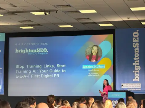 Jessica Hulbert, Stop Training Links, Start Training AI: Your Guide For E-E-A-T First Digital PR — brightonSEO 2026, zdjęcie 3 (15:53)