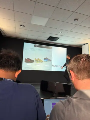 Malte Landwehr, ChatGPT Shopping: Lessons from 1M Products — brightonSEO 2026, zdjęcie 4 (09:32)