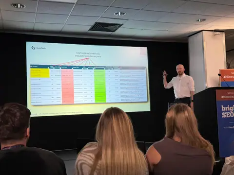 Michael Holloway, Stop Teaching Juniors to Audit Like Robots — brightonSEO 2026, zdjęcie 4 (14:13)