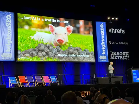 Paris Childress, Information Gain: The Missing Metric in Every GEO Content Strategy? — brightonSEO 2026, zdjęcie 5 (09:56)