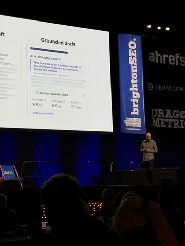 Paris Childress, Information Gain: The Missing Metric in Every GEO Content Strategy? — brightonSEO 2026, zdjęcie 22 (10:05)