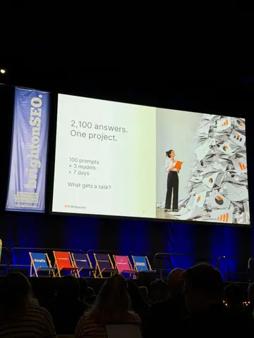 Samanyou Garg, Drowning in prompts? How to build an AEO program around the data that matters — brightonSEO 2026, zdjęcie 4 (10:13)