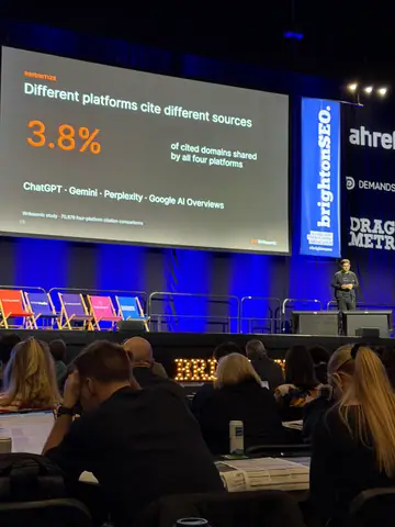 Samanyou Garg, Drowning in prompts? How to build an AEO program around the data that matters — brightonSEO 2026, zdjęcie 28 (10:24)
