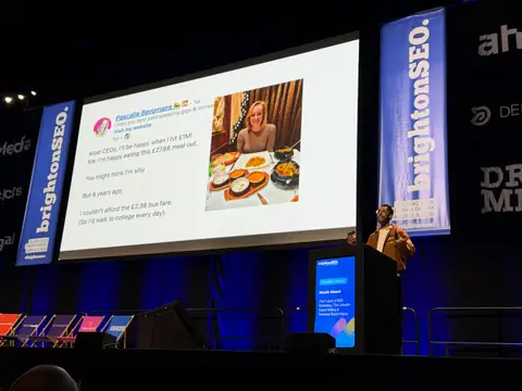 Shoaib Ahmed, The Future of B2B Marketing: The LinkedIn Social Selling & Personal Brand Matrix — brightonSEO 2026, zdjęcie 11 (11:54)