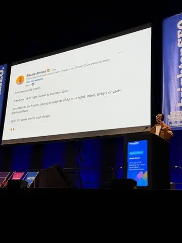 Shoaib Ahmed, The Future of B2B Marketing: The LinkedIn Social Selling & Personal Brand Matrix — brightonSEO 2026, zdjęcie 13 (11:55)