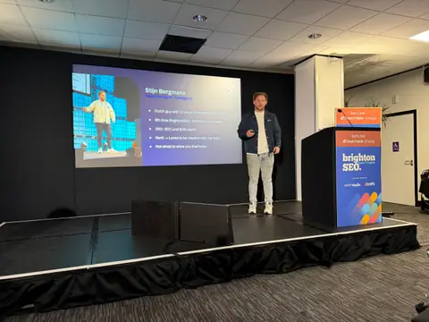 Stijn Bergmans, 7 Tactics for Agentic Search and Shopping — brightonSEO 2026, zdjęcie 1 (09:52)