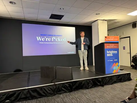 Stijn Bergmans, 7 Tactics for Agentic Search and Shopping — brightonSEO 2026, zdjęcie 8 (09:53)