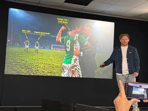 Stijn Bergmans, 7 Tactics for Agentic Search and Shopping — brightonSEO 2026, zdjęcie 23 (09:57)